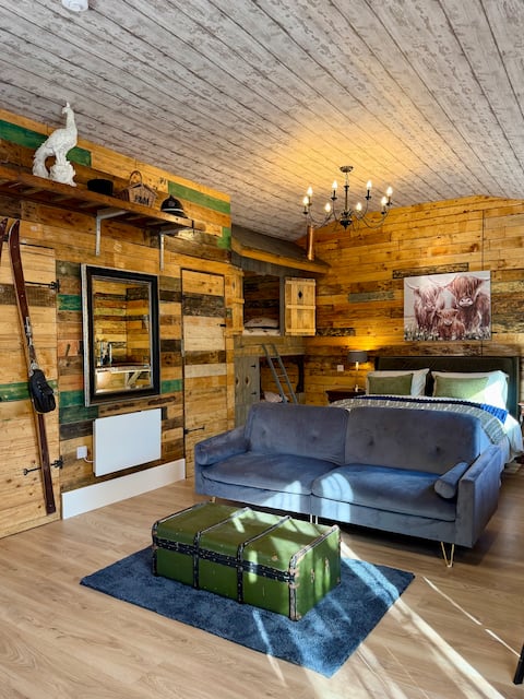 Successful Airbnb property: Studio North & Petting Farm, nr Legoland & Lapland in Bray
