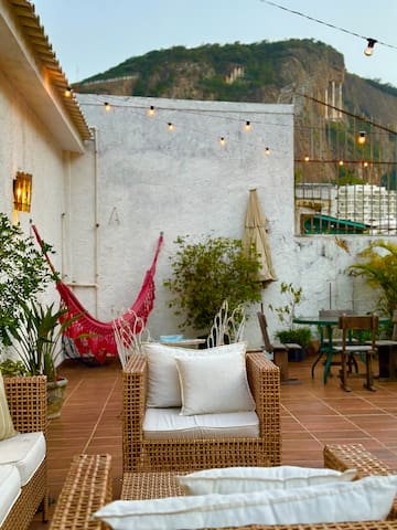 Charmoso dúplex com terraço (Copacabana)