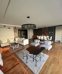 ZEN stays - Lux 3BR Lake view, Lakeview residence. — 5