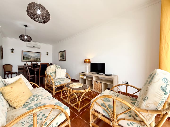 Santa Luzia Residence 2bdr Apt W/ Pool & Wi-fi - Santa Luzia