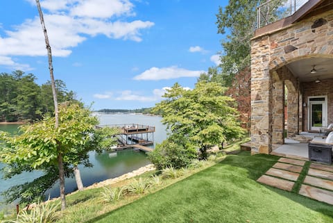 Successful Airbnb property: Awesome Lake House Best Location in Buford