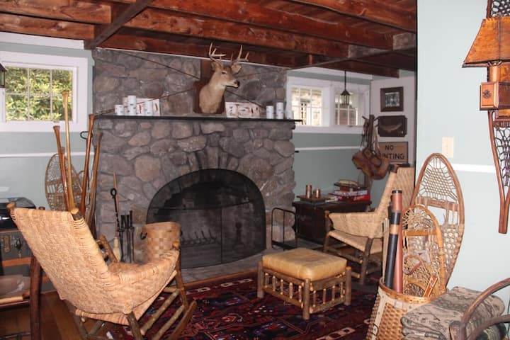 Charming Private Bantam Lake Cottage - Litchfield, CT