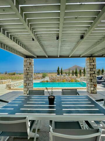 Il SOGNO Villas (1+2+3) Paros for 22 guests gallery image 2