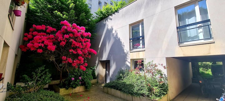 Maison De Ville Au Calme - Paris