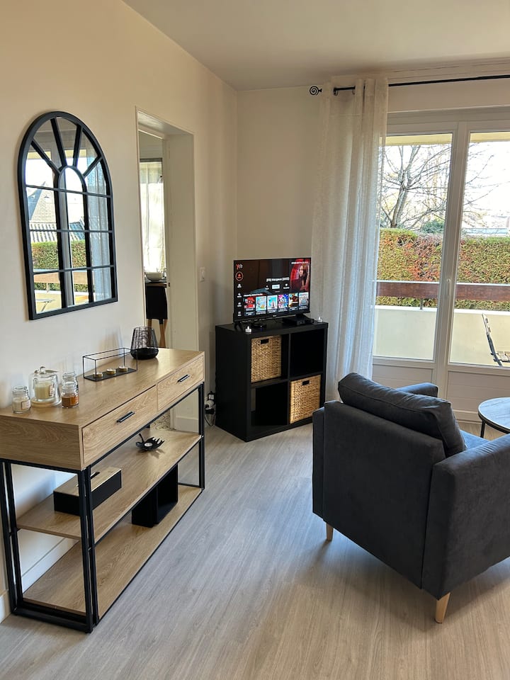 Apt ÉVreux 900m De La Gare - Évreux