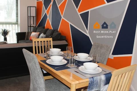 Top performing Airbnb: JulyOffer%|ContractorStays|FreeParking&Wifi in Park