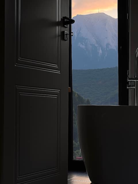 30 Forest | Mountain Spa Retreat