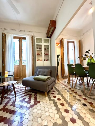 Casa con encanto 4 habitaciones enValencia centro