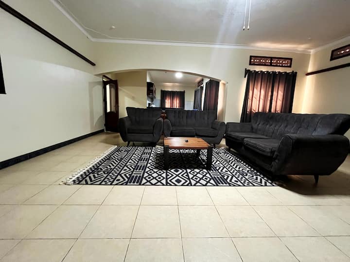 Spacious, Luxurious & Peaceful 3br, 3ba Near Dt - Kampala