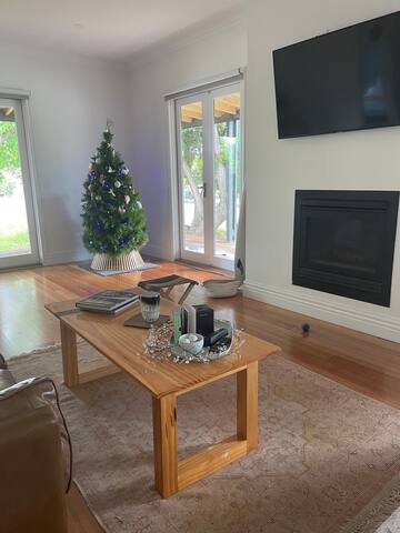 Cosy farmhouse near the beach gallery image 5