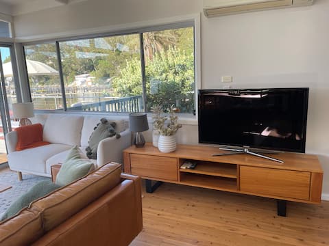 Top Airbnb: Banksia Grove in Sydney