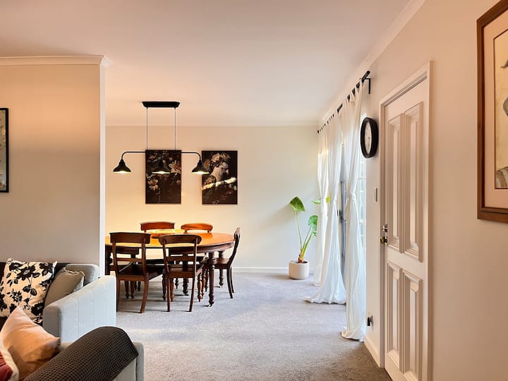 Comfortable Spacious Stay For Families & Groups - Adelaide