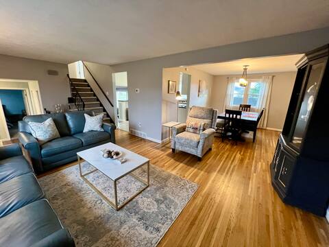 Convenient Cozy Casa