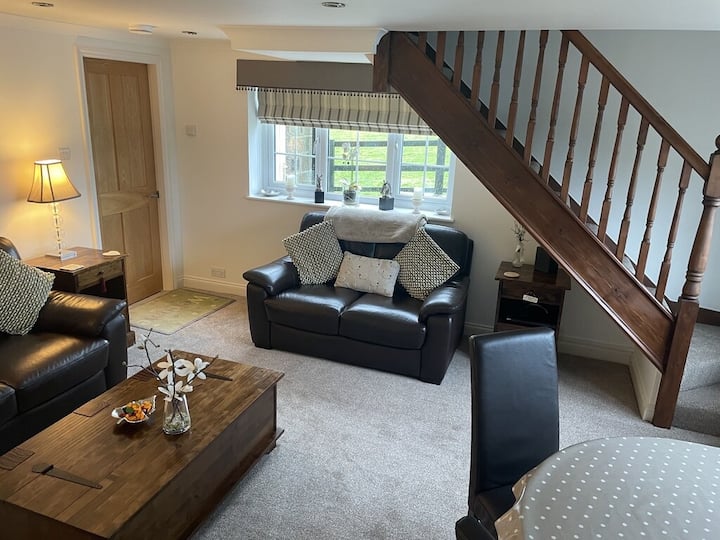 Cherry Blossom Cottage - Yorkshire