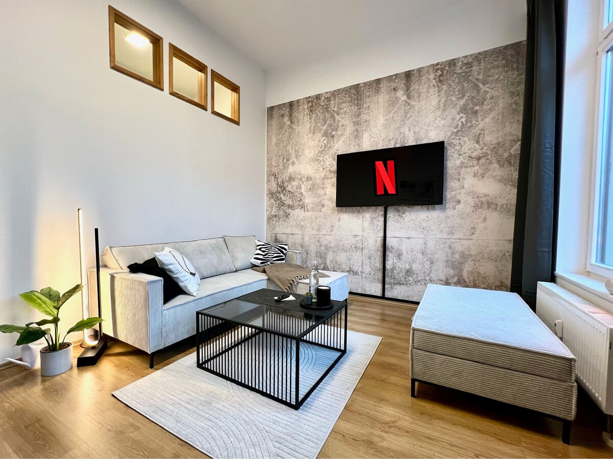 Popular Airbnb listing: City | Kitchen | Parking | Netflix | Free-TV in Zentrum Süd