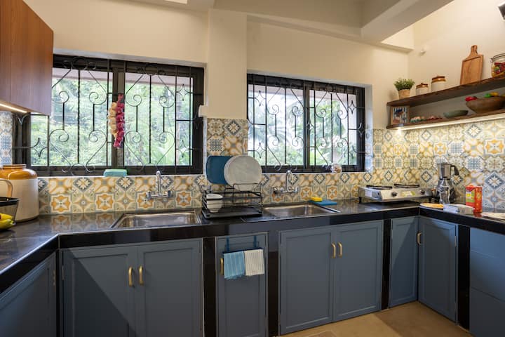Full kitchen image 5