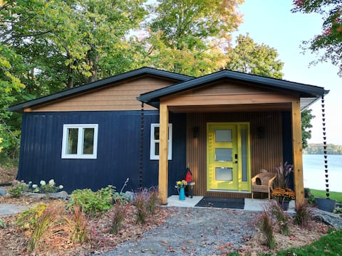 Windfall Cottage
On Little Lake