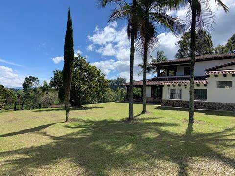 Luxury estate in Llano Grande