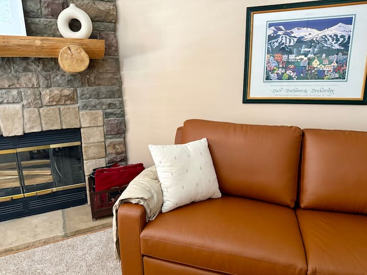 Ski-in Condo In Downtown Breck, Steps To Main St - Breckenridge, CO