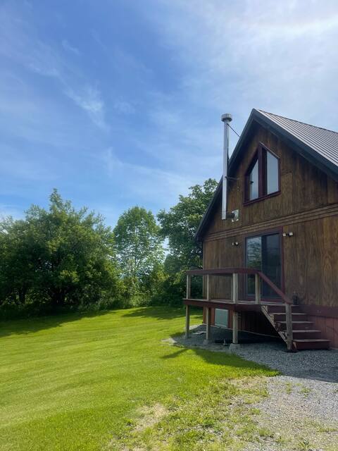 Cozy Cabin Central Location Willoughby, Jay, Burke