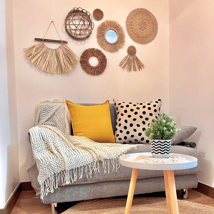 La Casa Bohemia • With Balcony • Pet-friendly - Quezon City