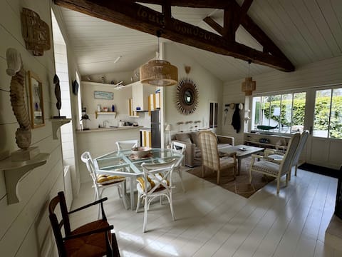 Top Airbnb: Charming 3-bedroom house in La Couarde-sur-Mer in La Couarde Sur Mer