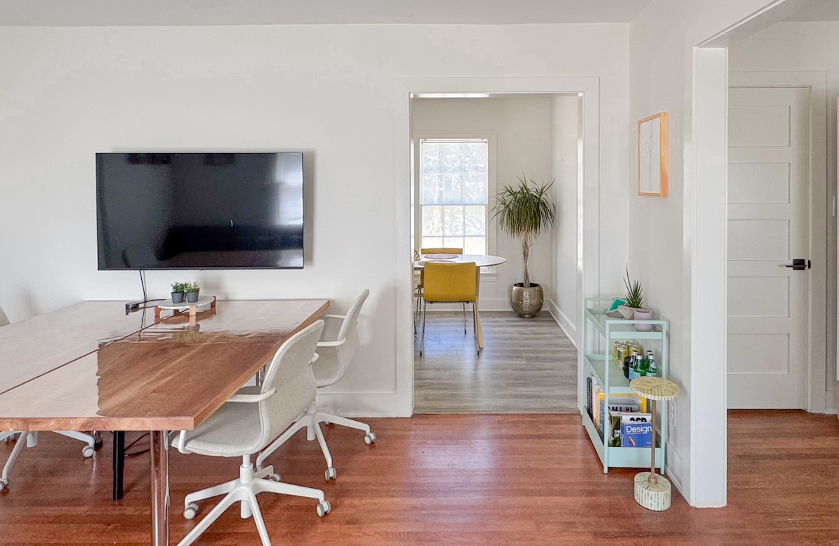 Cozy NorthLoop Workspace