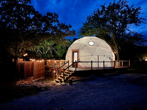 Romantic Escape: Luxury Dome 2 Hrs from DFW/OKC