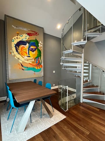 3-Story,Free Parking,No Pet Fee,Private Patio,W/D