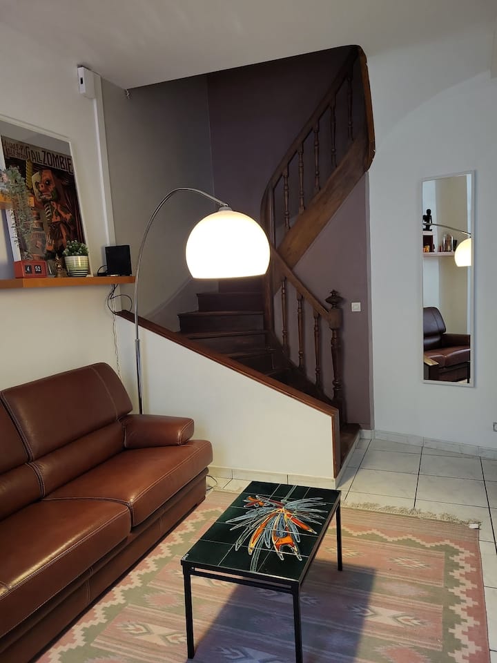 Chambres En Colocation Dans Une Maison De Ville - Oullins