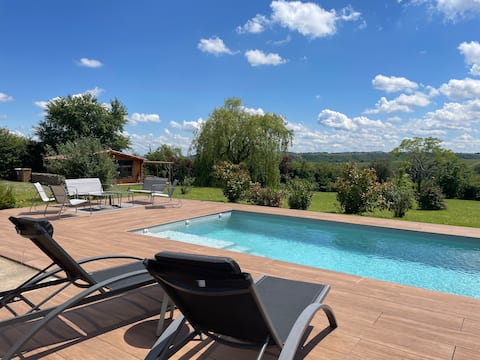 La Chevêche d'Athéna and Pool, near Lyon