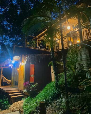 Entire home with 1 bedrooms in Paraty - Eco Cabana 3 minutos da praia e centro Trindade