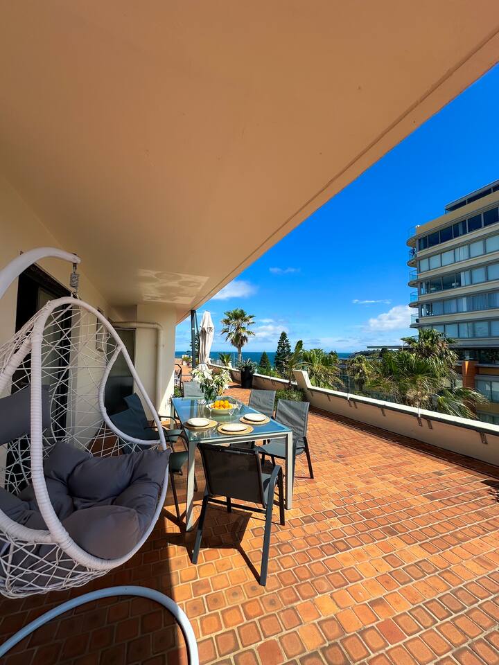 Oceanview Bliss Bondi Gem with parking! Apartments for Rent in