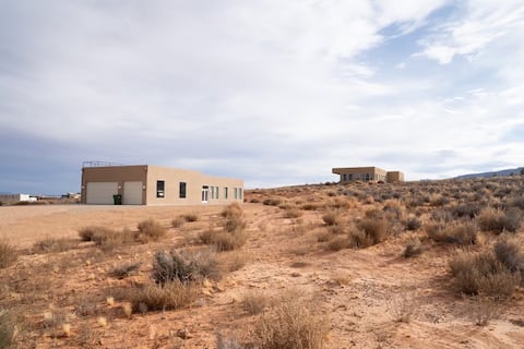 Panoramic Views, Dual Lux Glass homes, Lake Powell