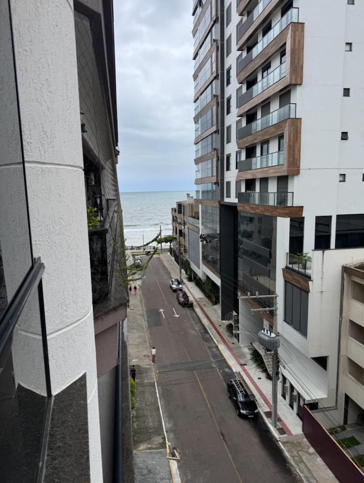 Quadra Mar, Meia Praia - Itapema - Pôrto Belo
