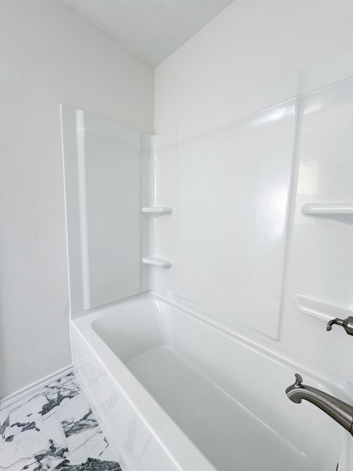 Master Bedroom · En-suite — Tech Ridge, North Austin — Masaya Hospitality
