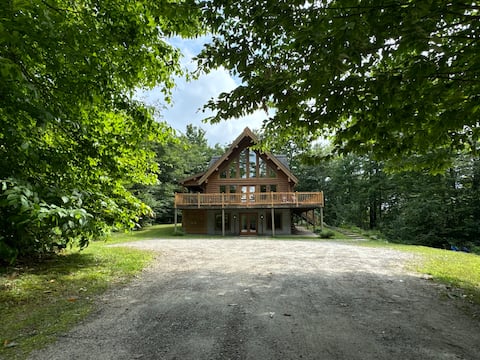 Chalet en bois ronds , SPA, Lac, Tremblant