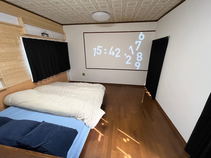 Vychutnajte si projektor na veľkej obrazovke