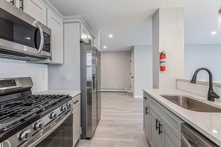 Bergen Lafayette Charm Near Downtown Jersey City gallery image 2