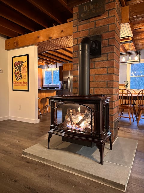 Blue Ridge Retreat-Hot tub/Mtn.Top/Killington/VAST