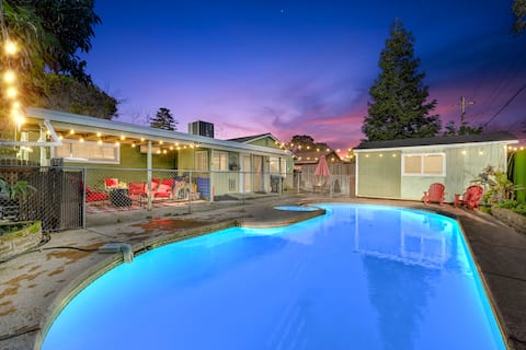 CalExpo/Arden/HotTub/Pool/Firepit/BBQ/No Pet Fee