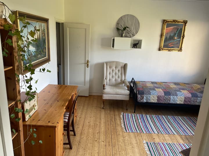 غرفة النوم 2