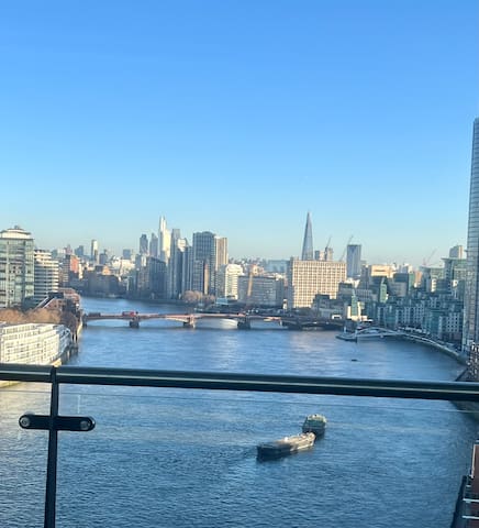 Thames Riverview 2 bed 2bath luxury Apt Zone 1 BPS