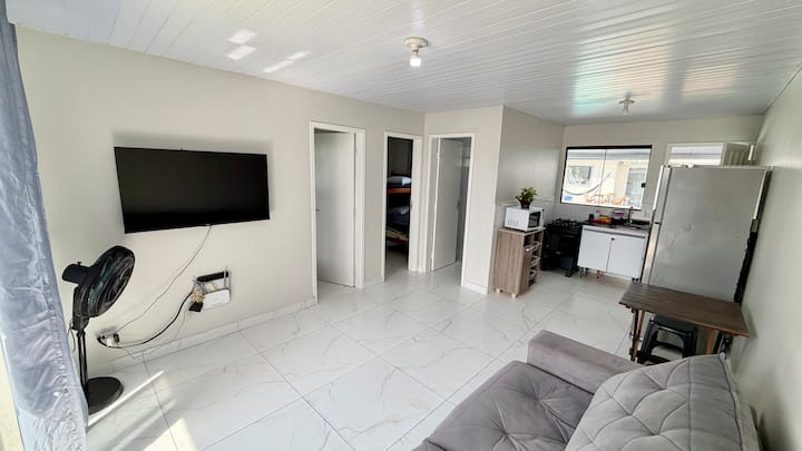 Casa Na Praia Com Piscina, Ar Condicionado - Paranaguá