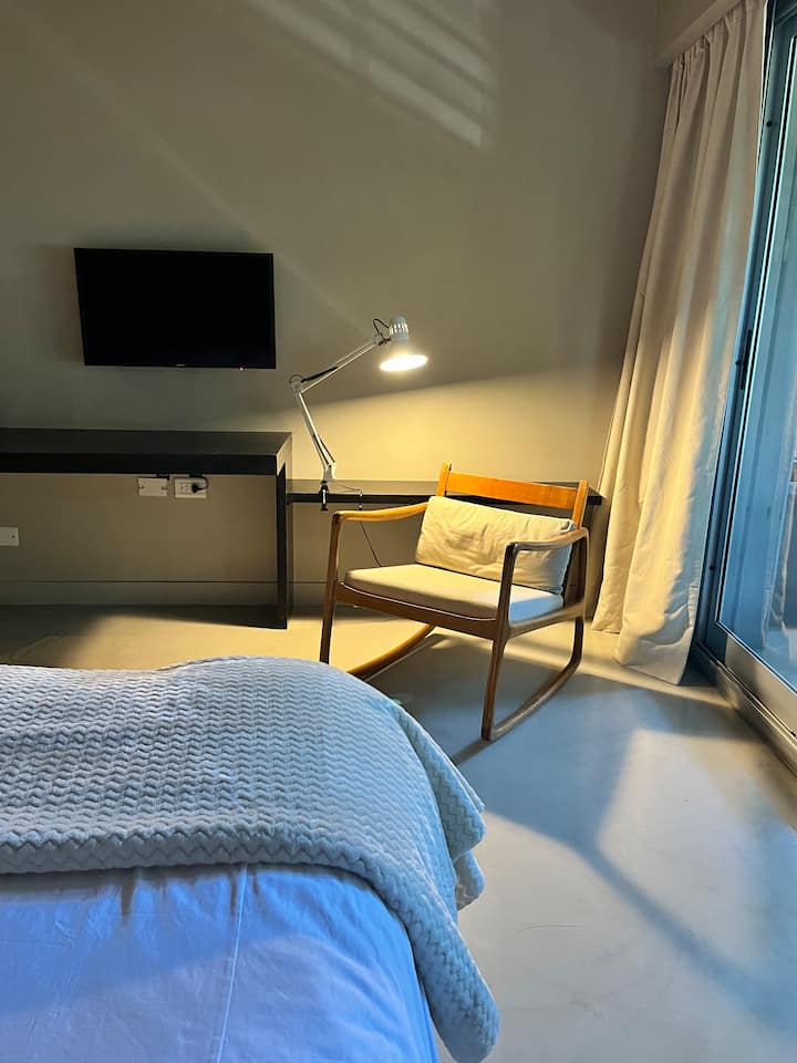 Kitnet mobiliada de 1 quarto em Palermo