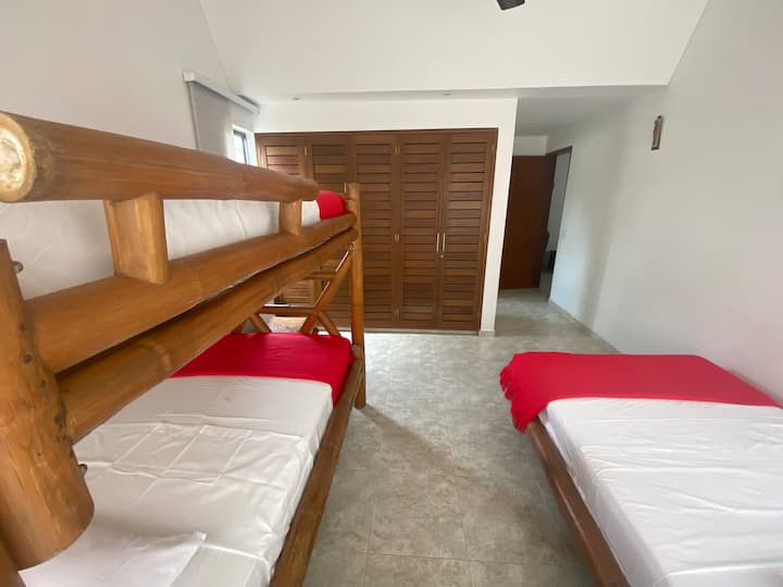 საძინებელი 4