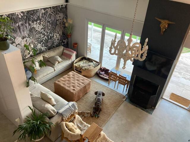 Family Home/Nature Estate/Pool/Views gallery image 3