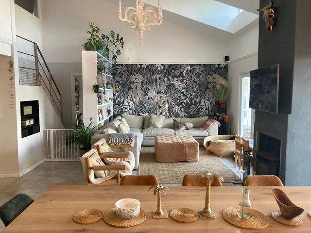 Family Home/Nature Estate/Pool/Views gallery image 4