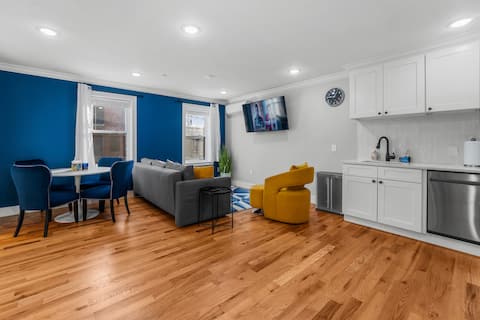 Modern Luxury Near NYC: Fully Equipped & Prime Loc