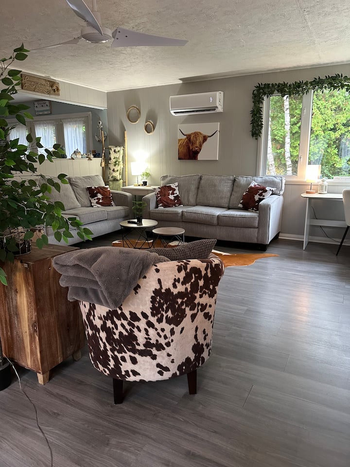 Cozy And Charming Birchcreek Cottage! Nbp-2024-315 - Ontario